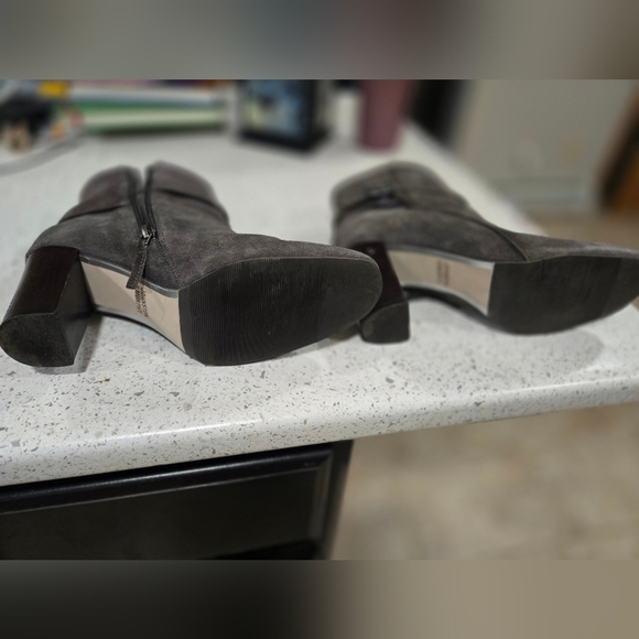 Johnston & Murphy Dark Gray Heeled Boots - Picture 6 of 6